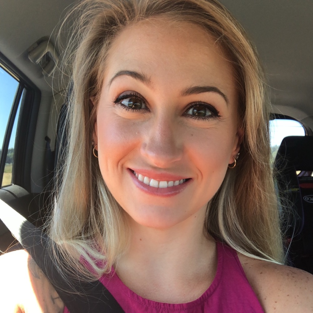 Meet your Posher, Alyssa